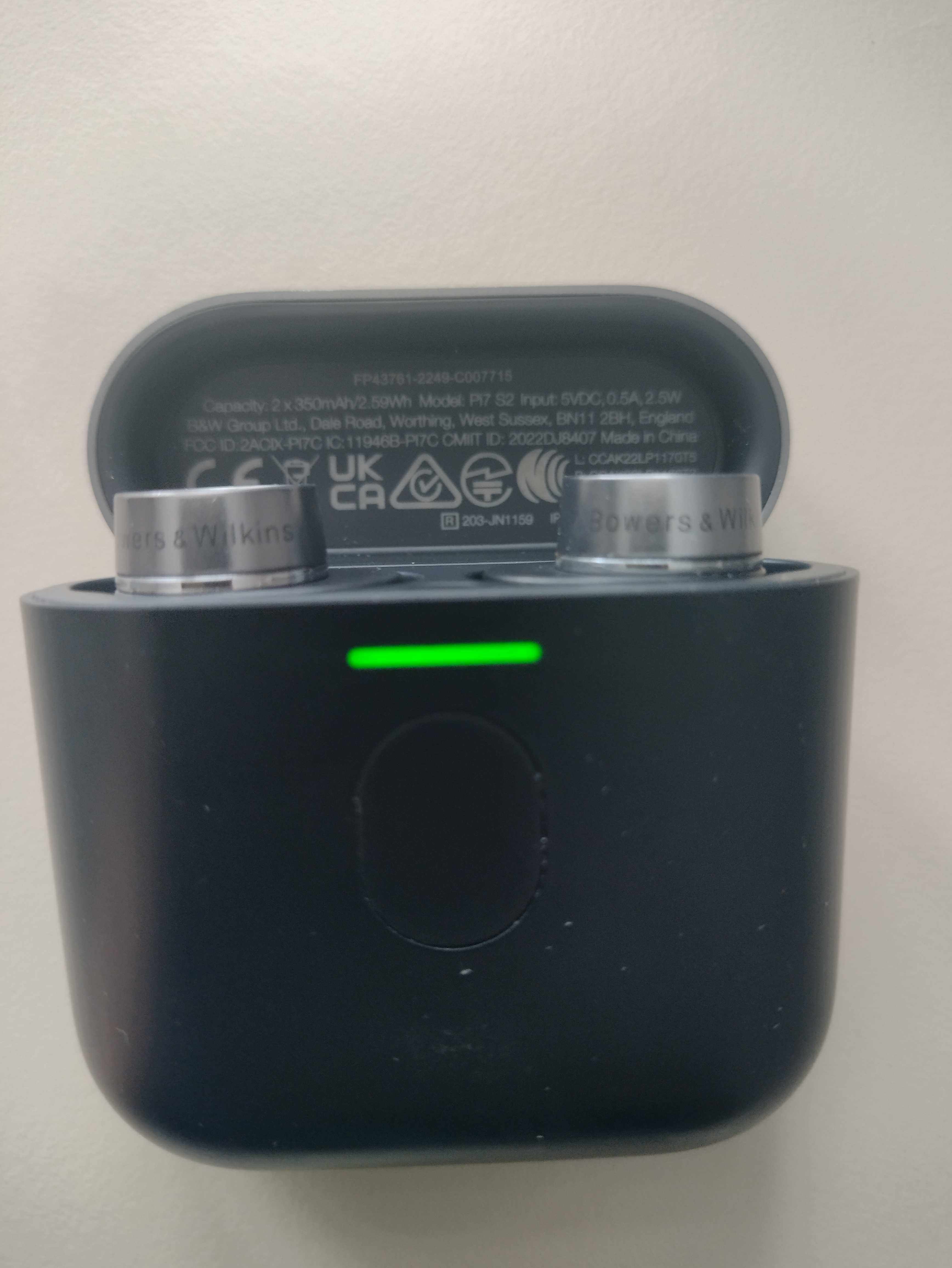 Bowers & Wilkins PI7 S2