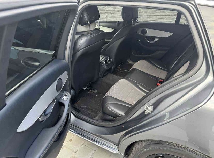 Мерцедес-Бенс С350Е