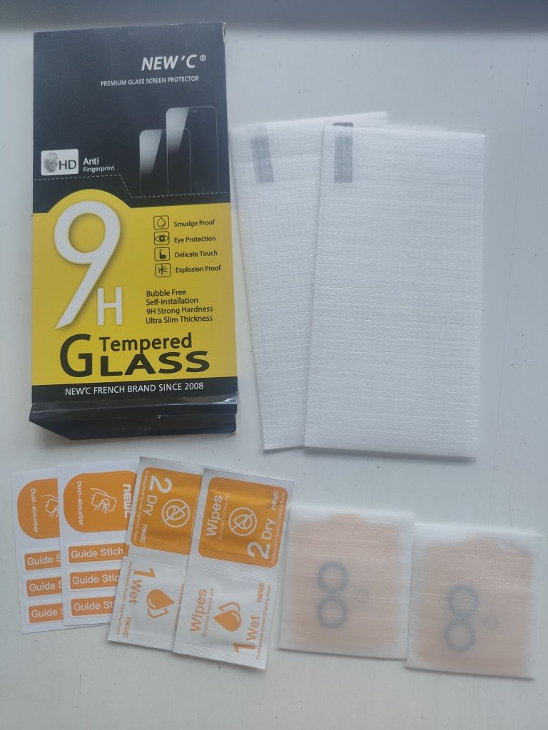 Szkło hartowane iPhone 12 2sz na wyświetlacz 2szt na aparat New'c B982