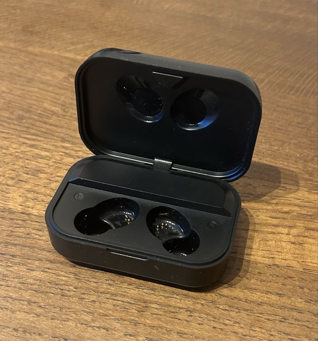 Зарядка кейс для наушников TWS