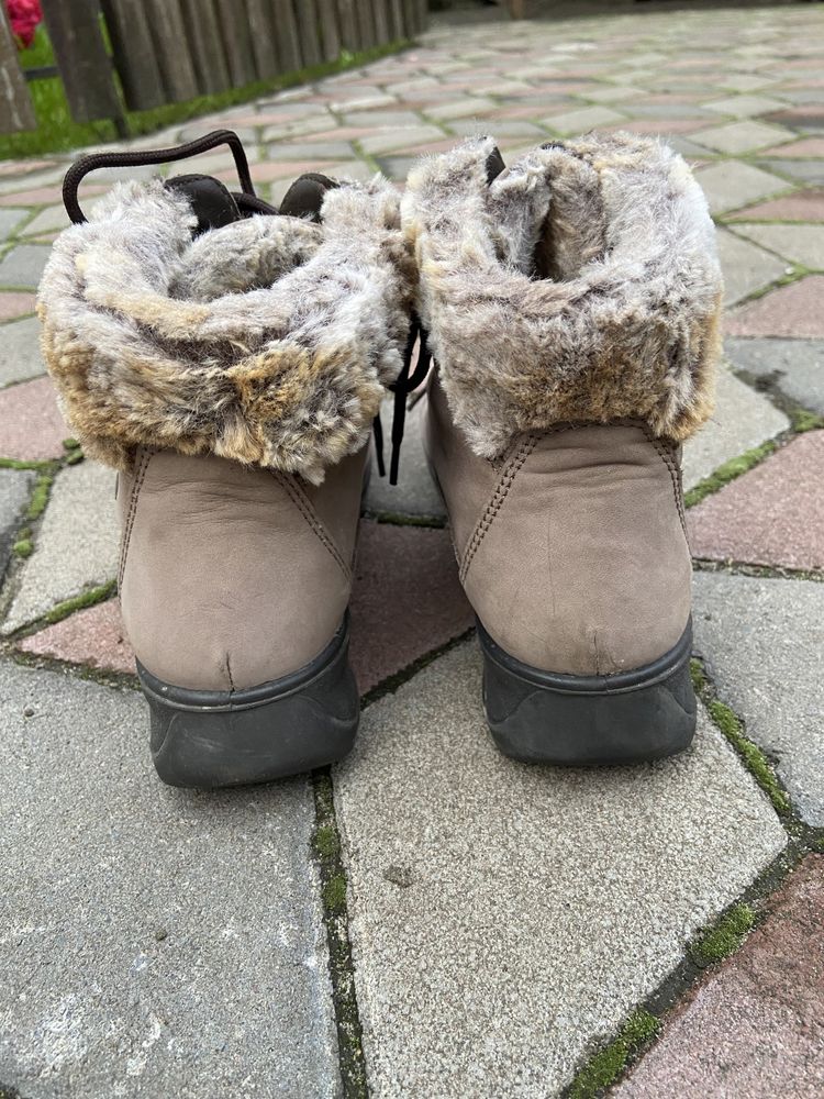 Зимові ботинки