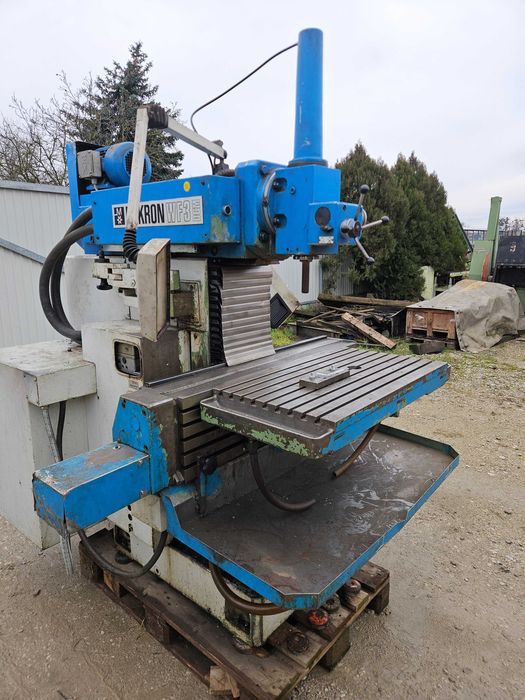 Frezarka narzędziowa Mikron z bogatym osprzętem