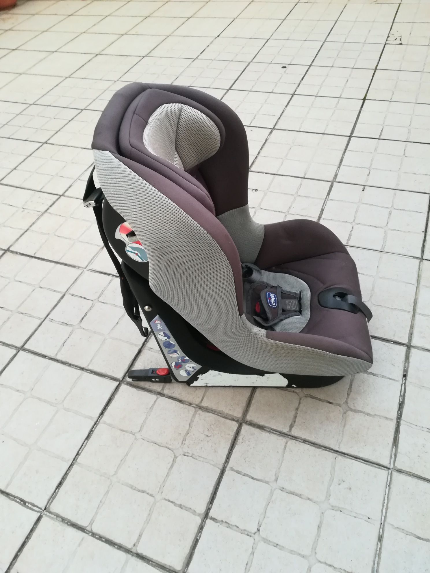 Cadeira chicco isofix