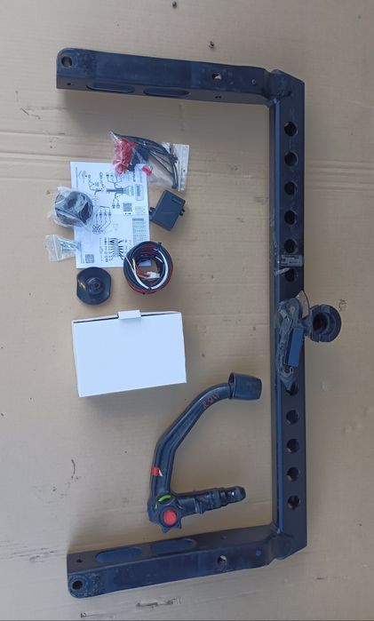 Hak holowniczy odpinany komplet westfalia audi a4 b8