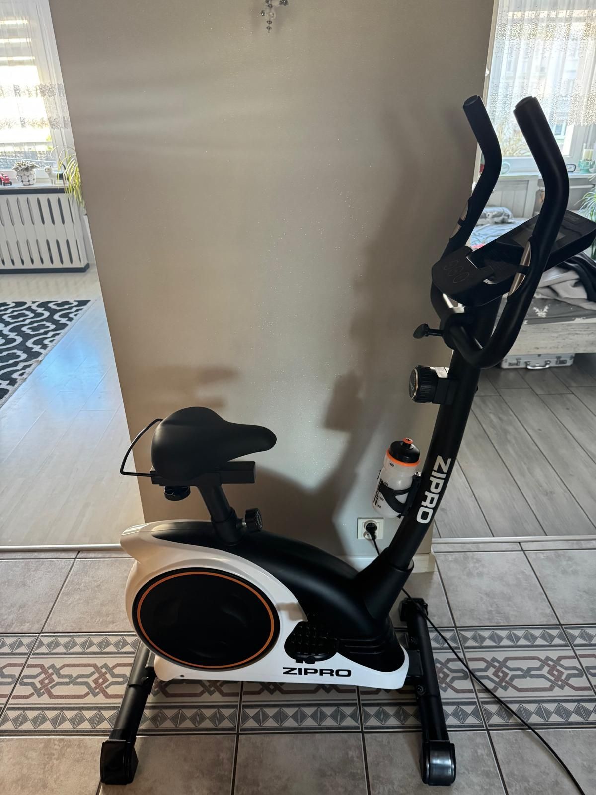 Rower stacjonarny Zipro Nitro RS