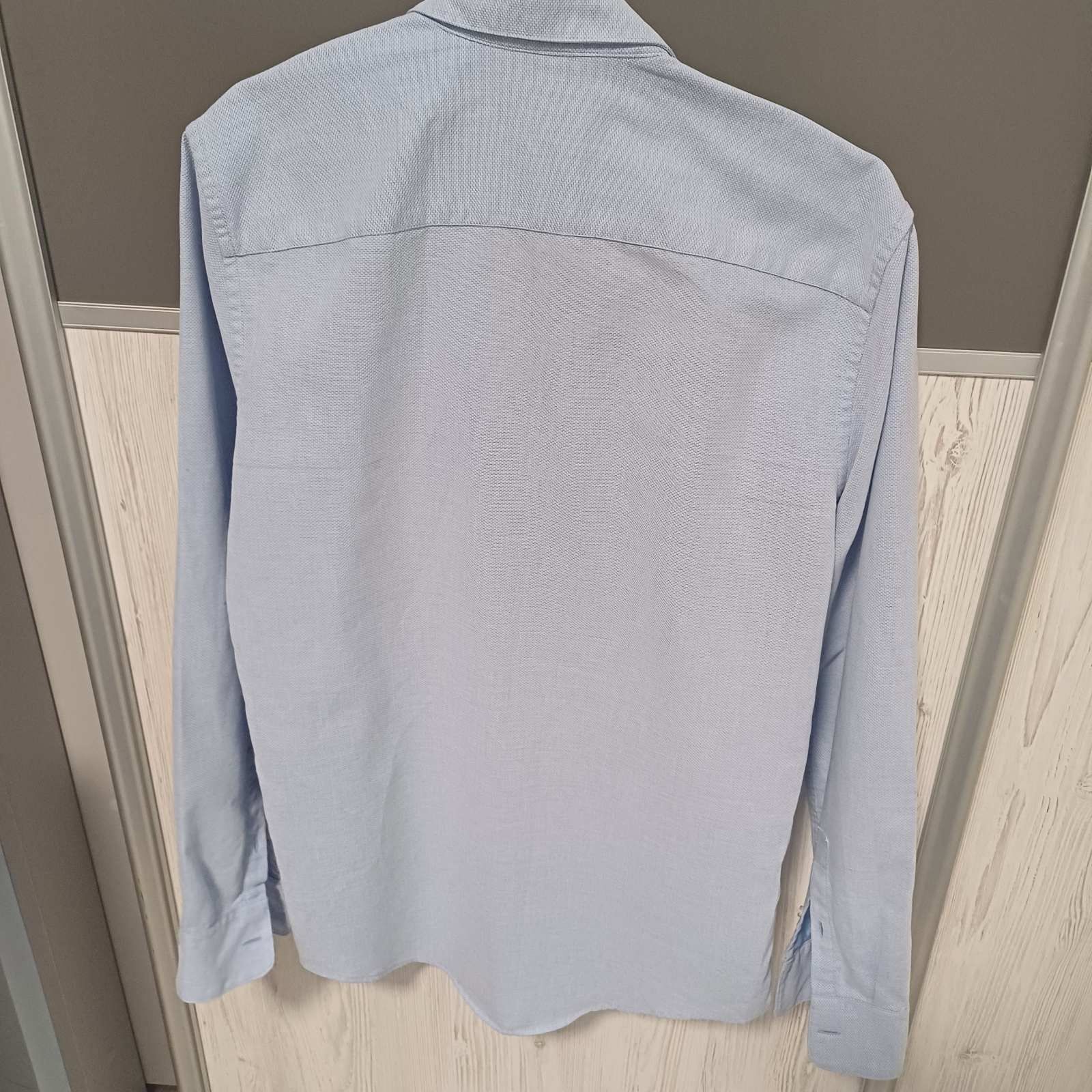Продам класну чоловічу сорочку zara