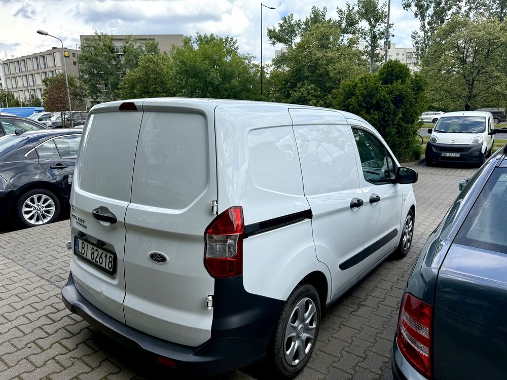 Ford_Transit_Courier_1.5_TDCi