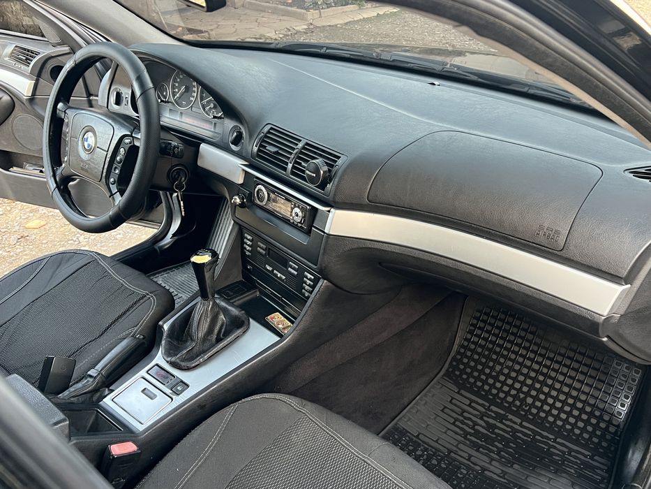 Продам BMW e39, 2.2 Мех, Газ , 2003 год