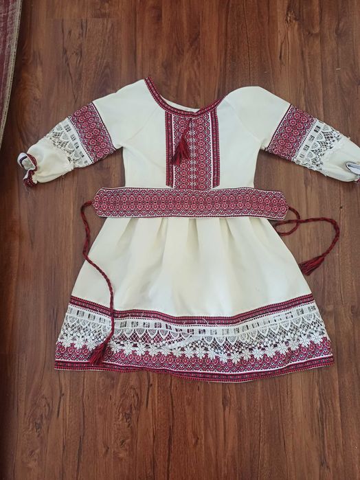 Вишиванки для дівчинки