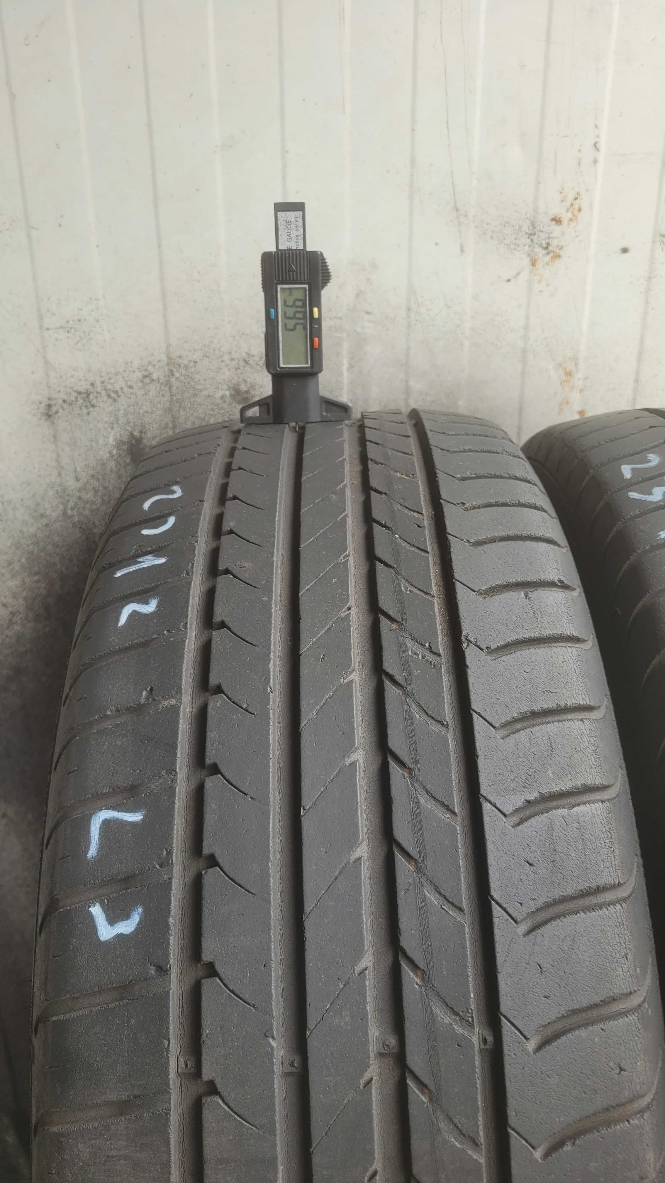 215/50/17 Goodyear Efficientgrip  6mm 4szt