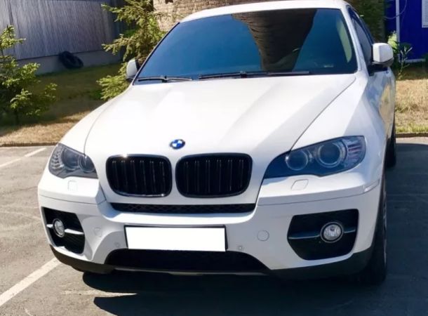 Решетка радиатора ноздри BMW X5 E70 X6 E71 M стиль двойная двухреберна