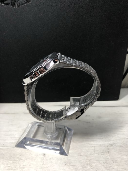 Годинник casio , в наявності 4 штук