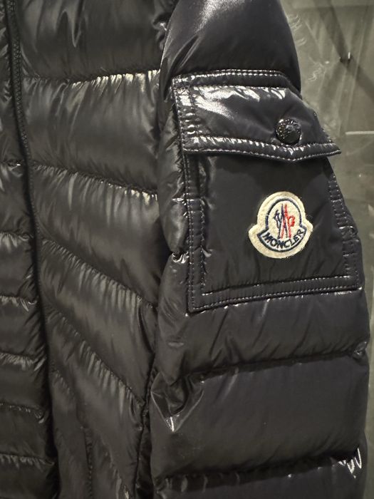 Moncler пуховик новый