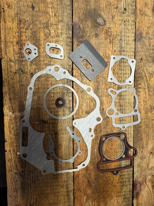 Uszczelki silnika i zebatka quad chinski 125