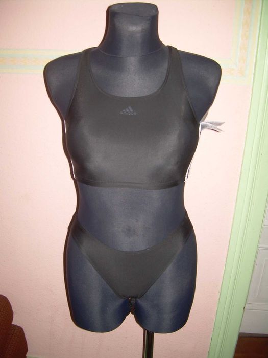 Stroj kapielowy dwuczesciowy Adidas.