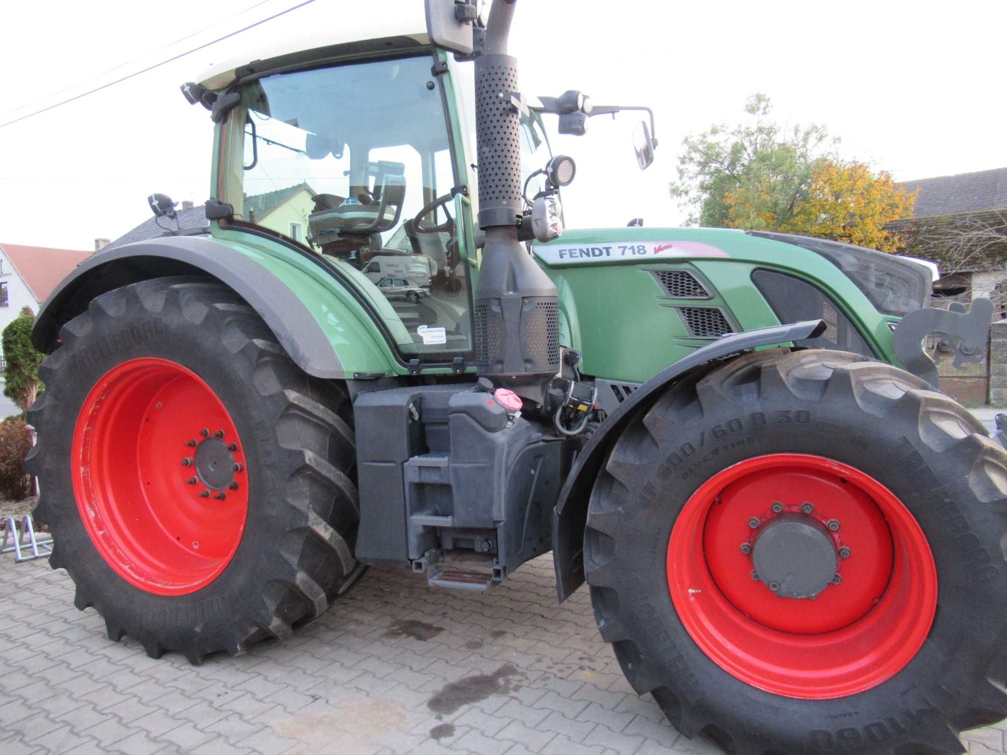 ciagnik Fendt 718 SCR Vario Profi