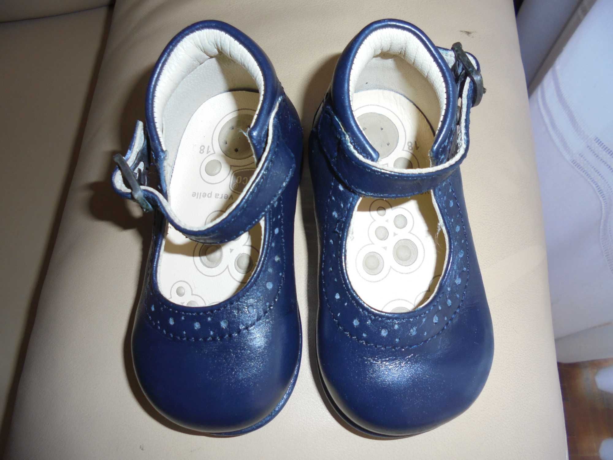 sapatos de menina bebé da marca chicoo