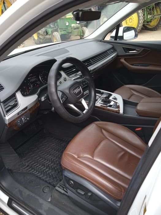 Продам Ауді Q7 Преміум