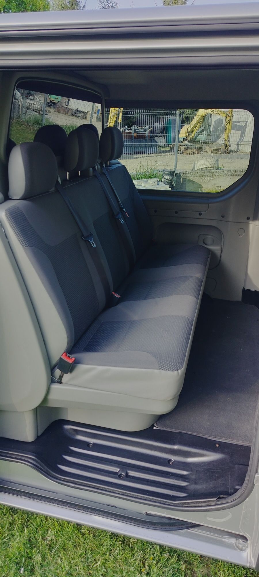 Opel Vivaro Long 6 Osób Klima