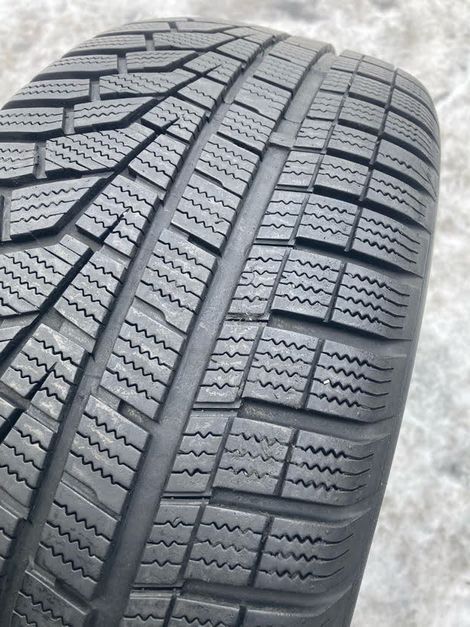 235/55/19 Hankook WInter i*Cept Evo 2 Suv 105V