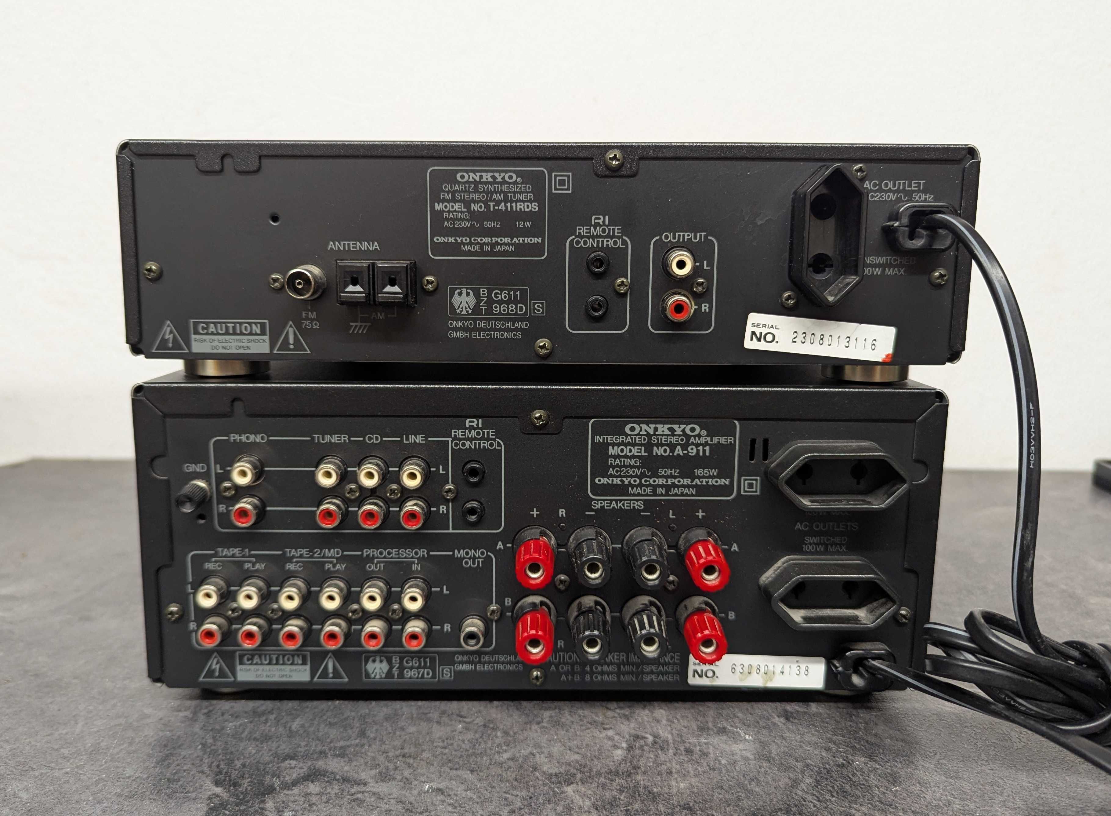 Комплект, стерео підсилювач Onkyo A-911 та тюнер Onkyo T-411.