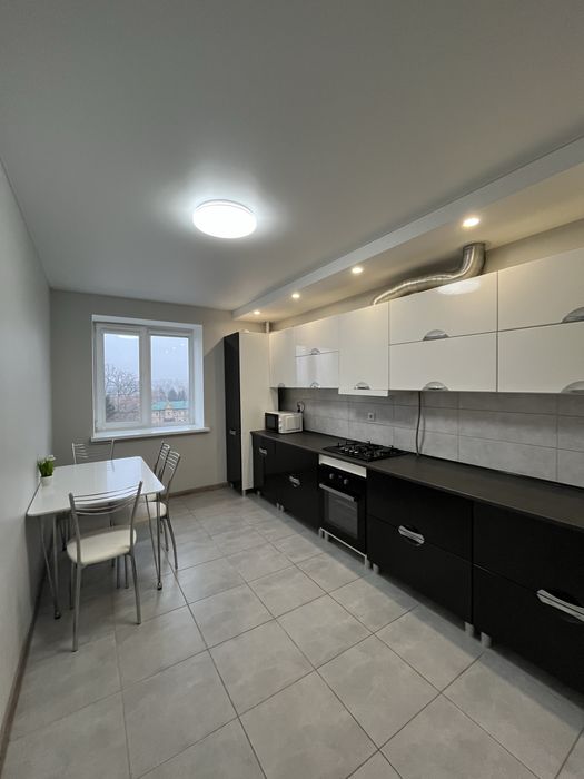 ОРЕНДА! Однокімнатна квартира на вул.Зоряна