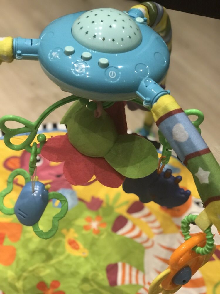 Развивающий игровой коврик
