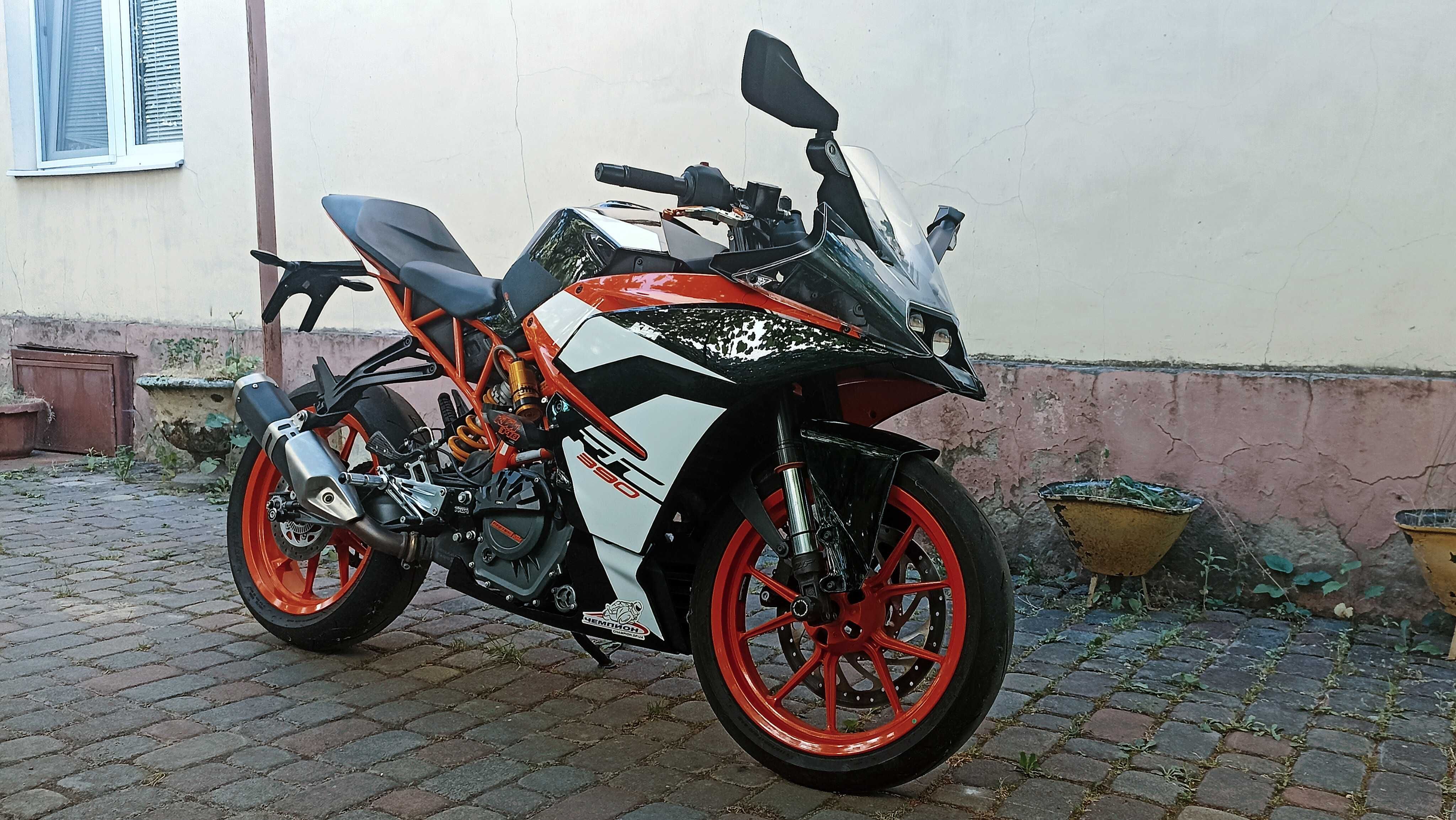 Мотоцикл KTM RC390 2017