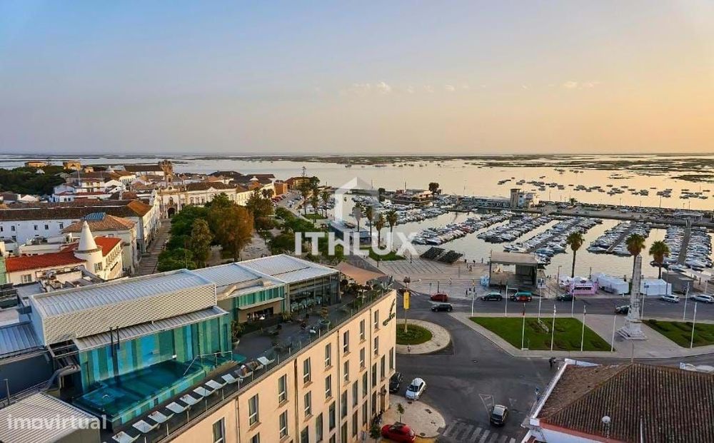 OPORTUNIDADE EXCLUSIVA - Prédio na Baixa de Faro com projeto aprovado