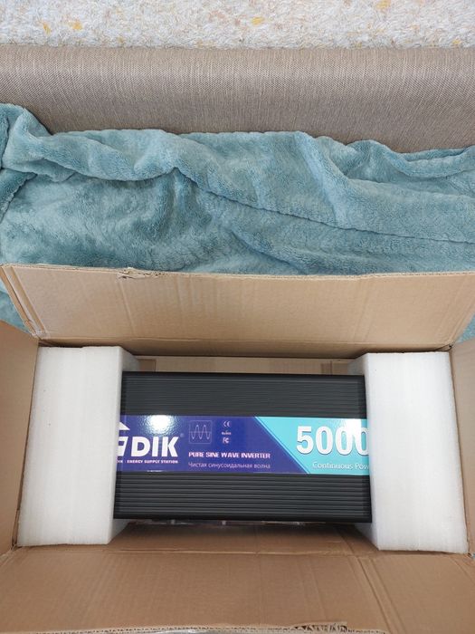 Продам інвертор перетворювач fdik5000w