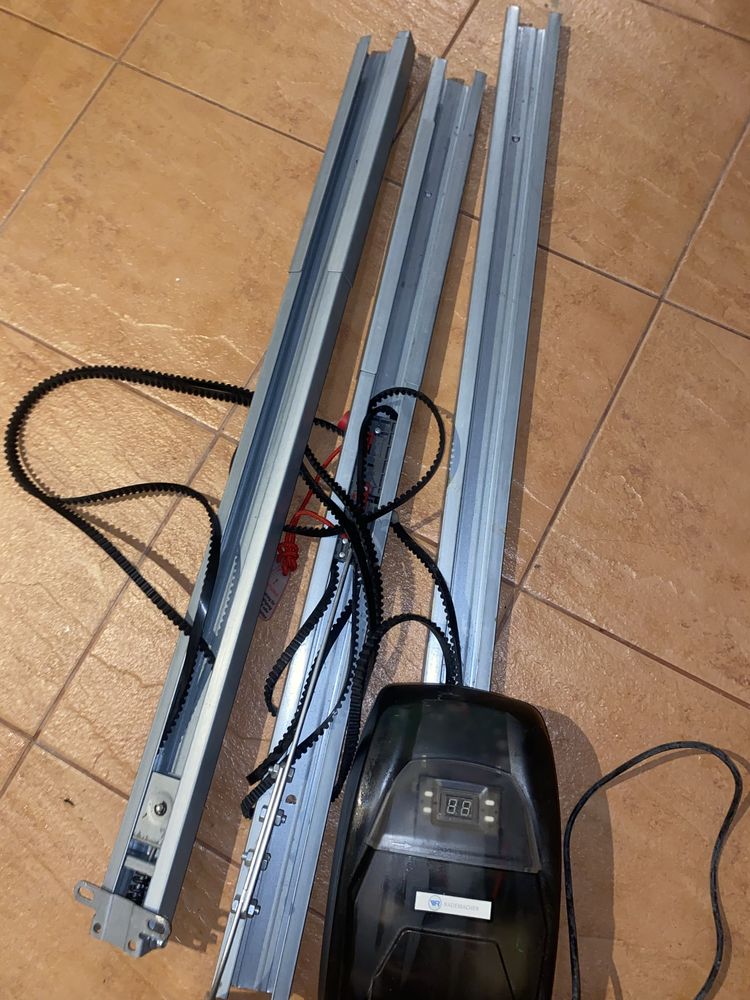 Napęd do bramy siłownik rademacher rolloport S1