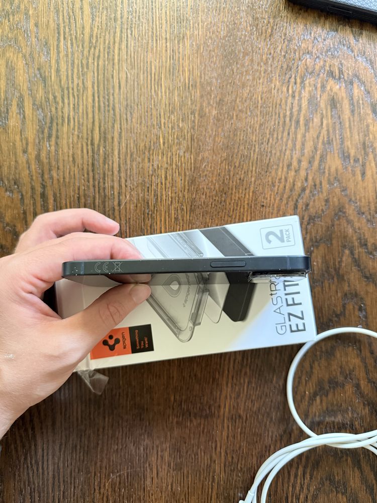 Iphone 13 mini 256 gb szklo ochronne, etui, ochrona aparatu, kabel