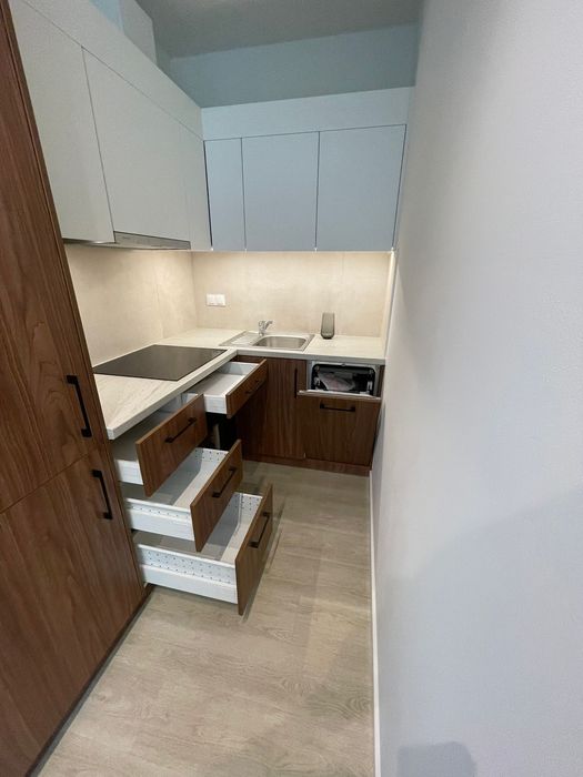 Montaż i wyposażenie elementów zabudowy stałej - firma Smile Furniture