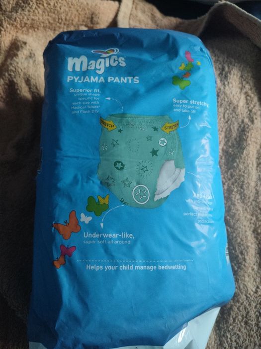 Pieluchomajtki magics 8-15 lat