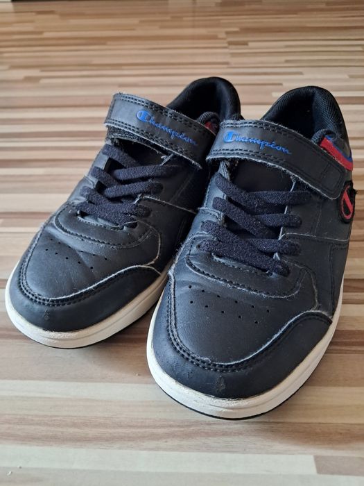 Buty chłopięce sportowe