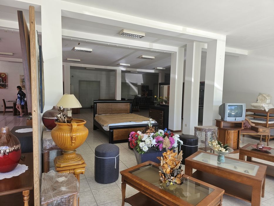 Loja em Santa Maria de Pigeiros