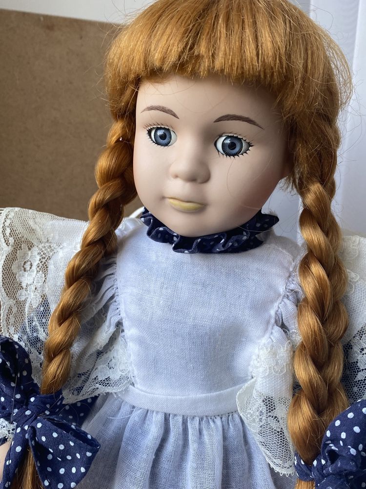 Фарфоровая коллекционная кукла The Promenade Collection Imogen-A