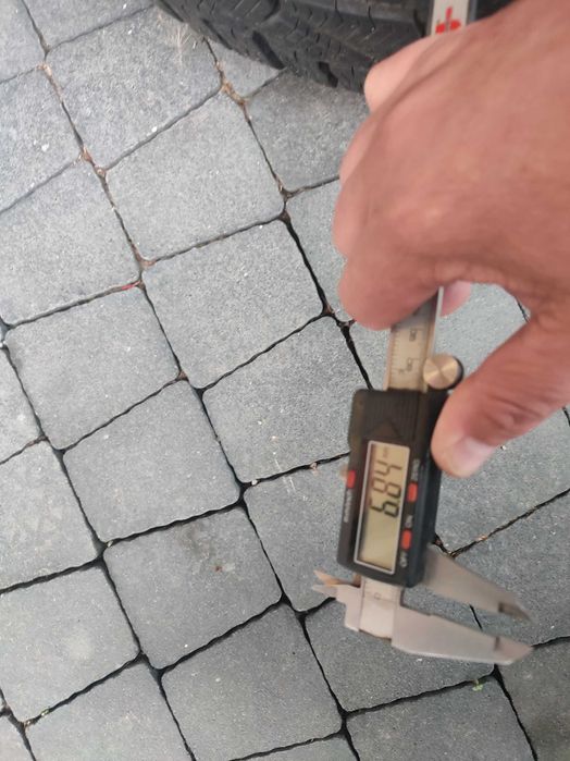 Opony zimowe Taurus 245/40/R18 , 2023r