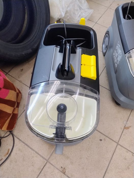 Odkurzacze Karcher puzzi 10/1