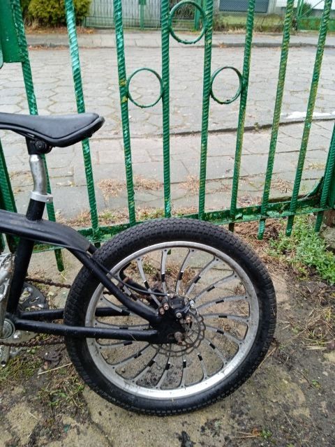 Rower BMX fajny...