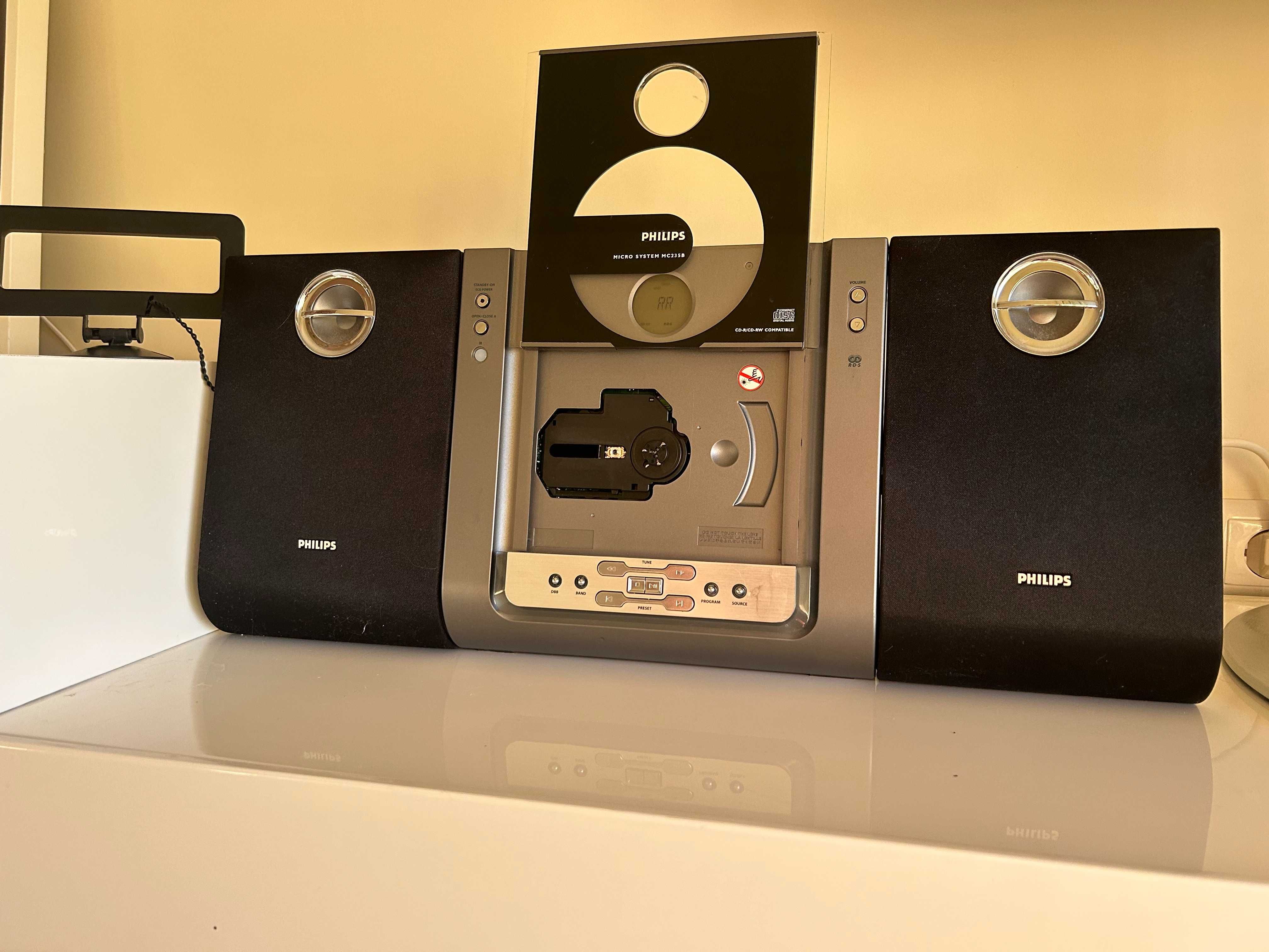 Central musical Philips MC235B/05
