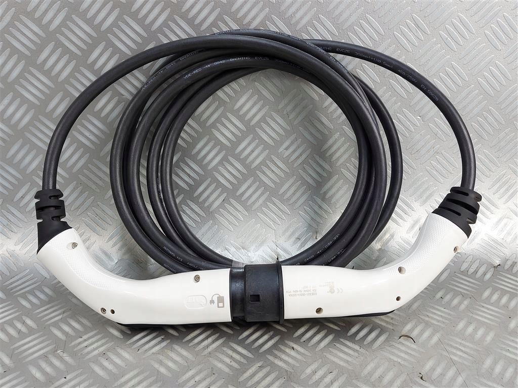 Przewód kabel ładowania Phev ford kuga MK3 escape 2020