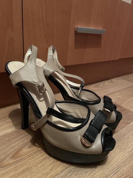 Босоніжки, 38 розмір