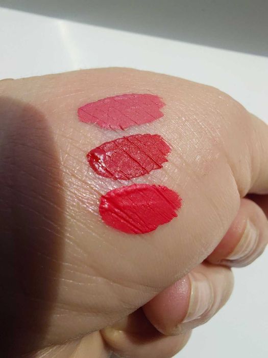 Cтійка рідка помада для губ