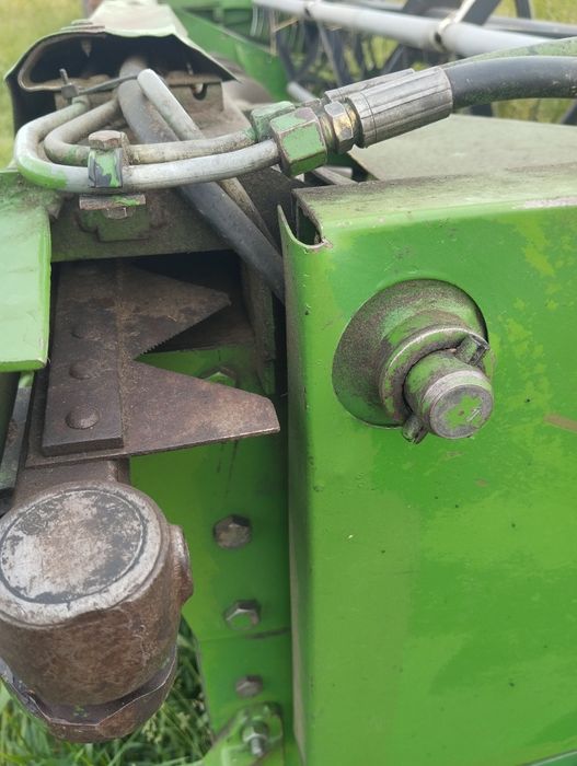 Комбайн свіжопригнаний John Deere 1075