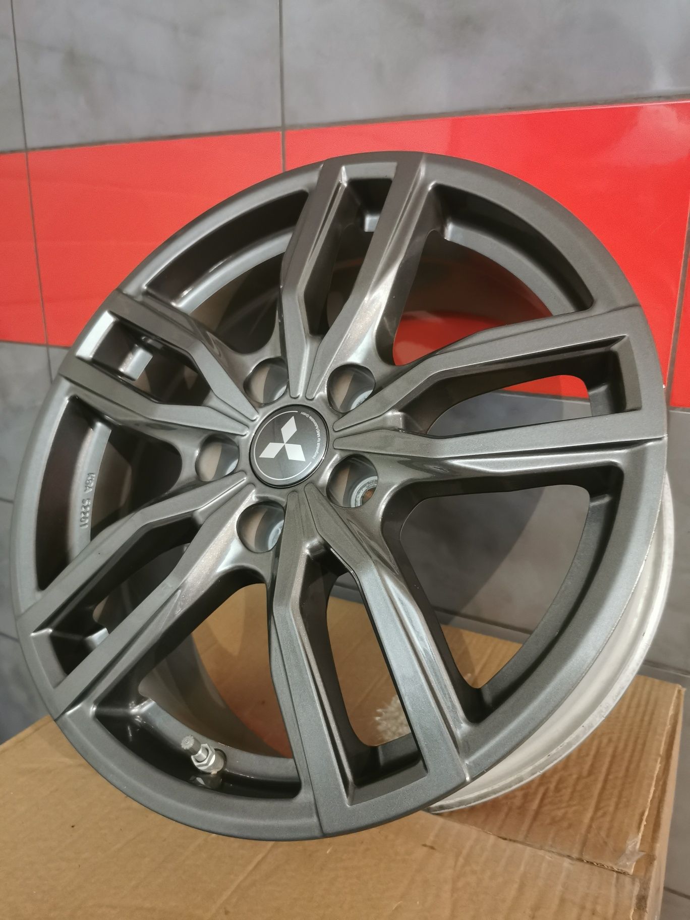 Felgi 17" 5x114,3 Mitsubishi Renault Toyota Dacia Duster Czujniki ciśn