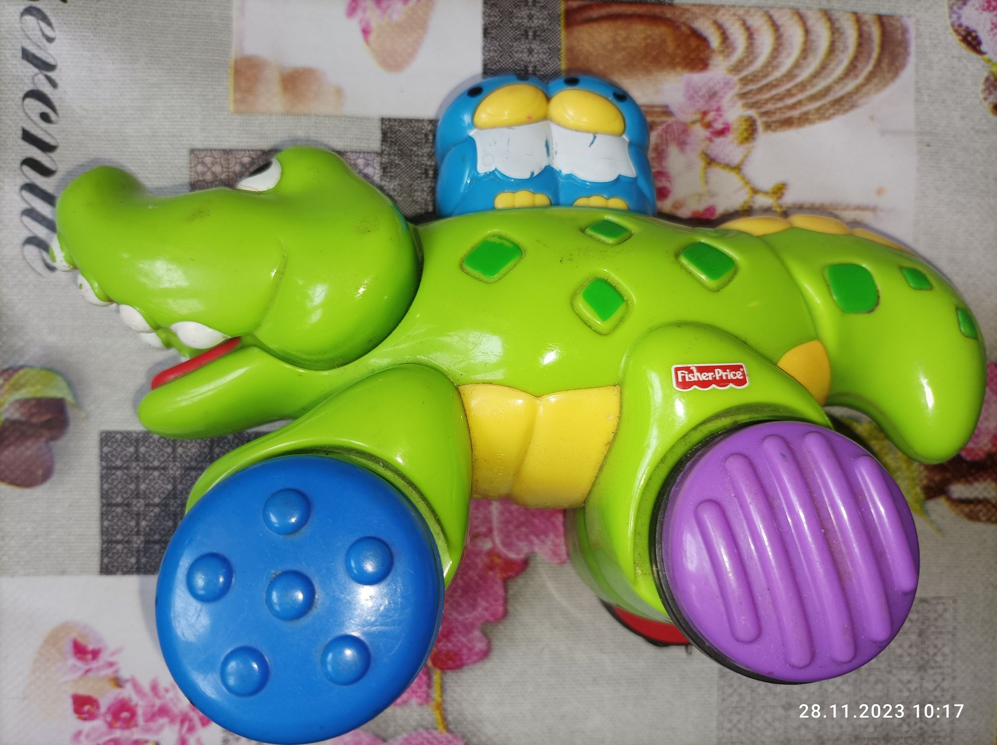 Zabawka jeżdżąca krokodyl Fisher Price