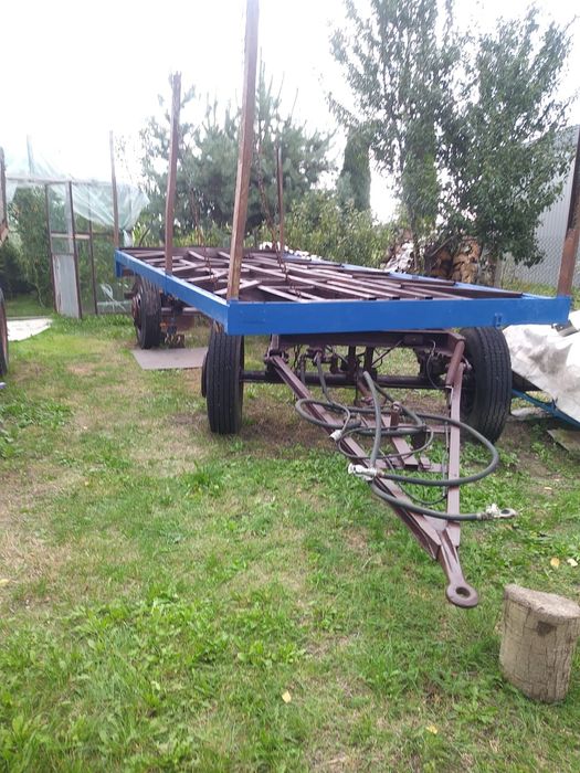 Przyczepa do bel słomy siana drewna laweta