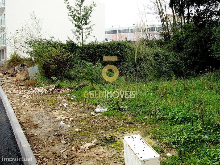 Terreno Para Construção  Venda em Oliveira de Azeméis, Santiago de Rib