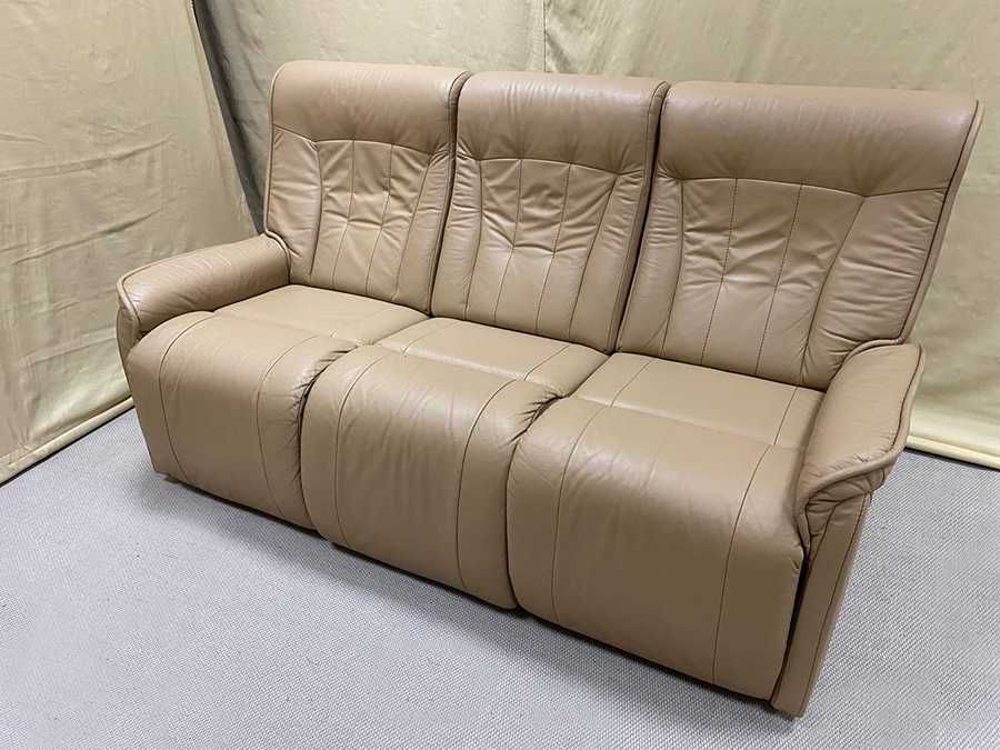 Продам шкіряний диван. Кожаный диван. Реклайнер.